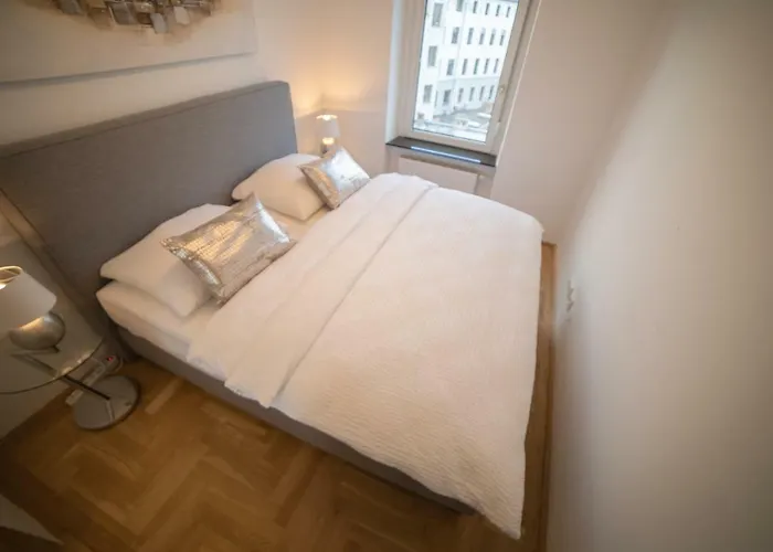 Easy Penthouse Apartment *
