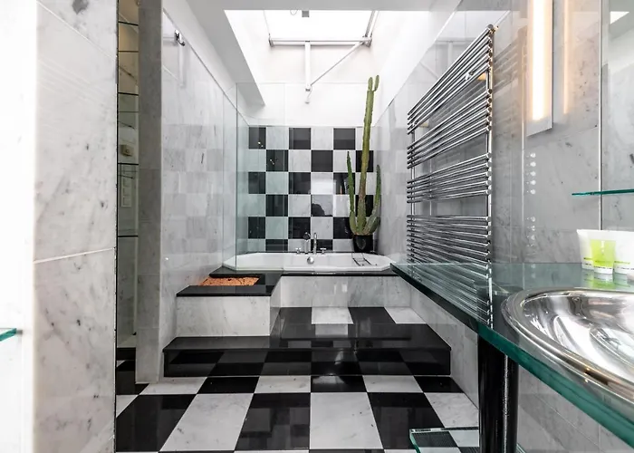 Easy Penthouse Apartment *
