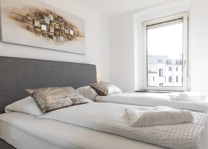 Easy Penthouse Apartment *