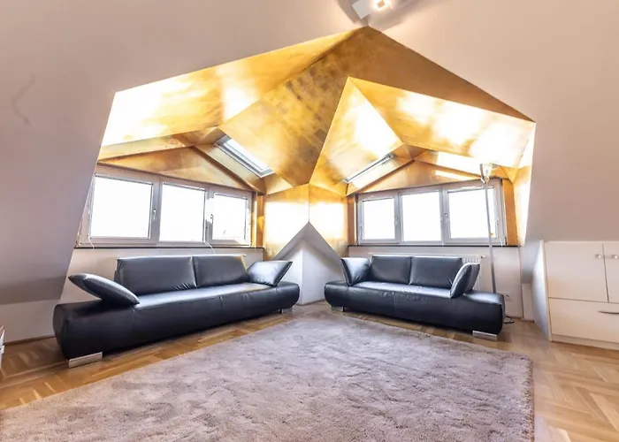 Easy Penthouse Apartment *