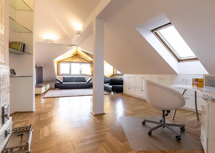 Easy Penthouse *